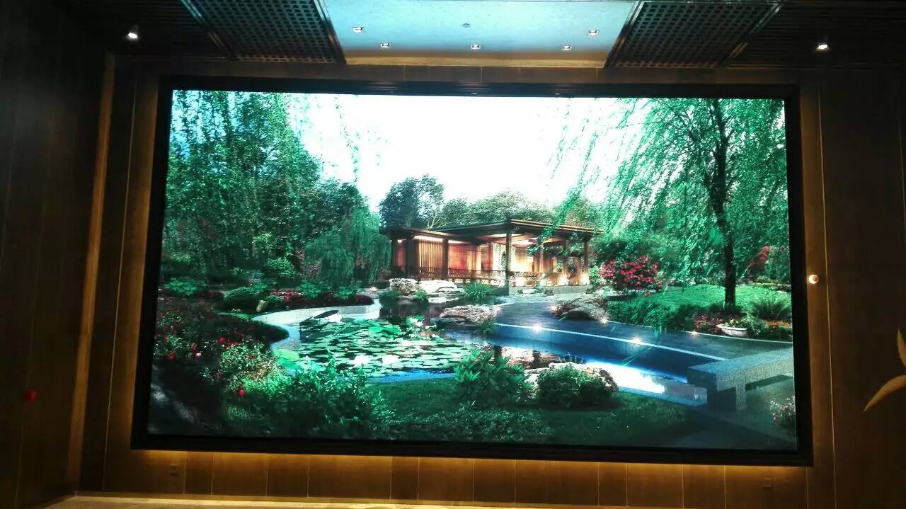 泰禾集团-P4高清LED显示屏